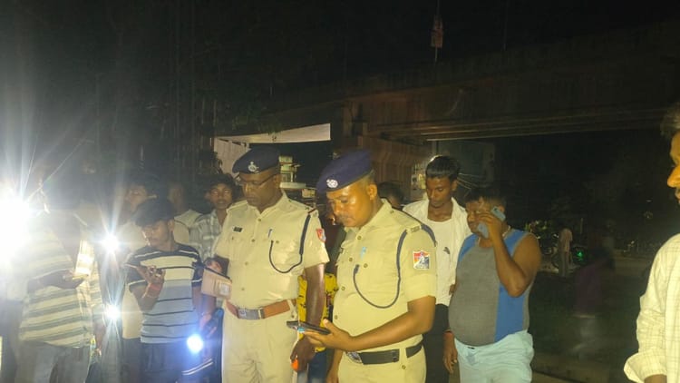 Bihar Accident: रफीगंज स्टेशन के पास ट्रेन हादसे में किशोरी की मौत, शव की शिनाख्त जारी