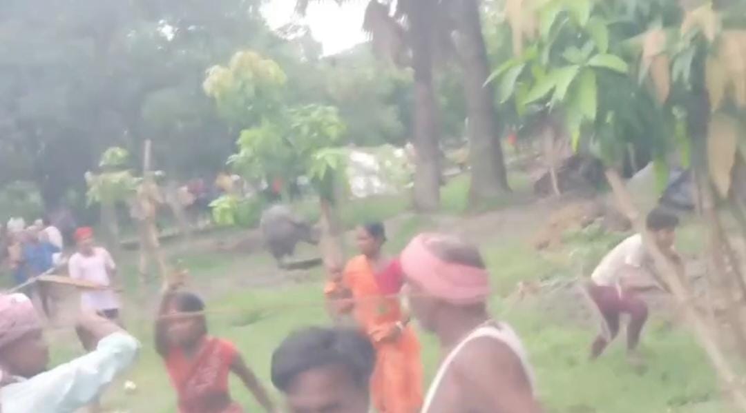 Bihar Crime: Police was also chased away, then complaint was lodged at the police station