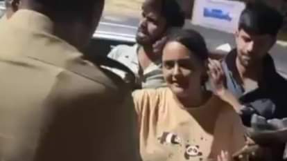 महिला को मारा थप्पड़