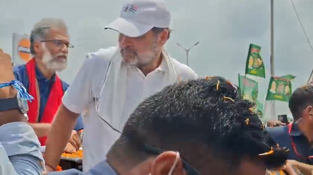 Bihar Vote Rights Yatra: Rahul Gandhi and Tejashwi Yadav received a rousing welcome in Motihari