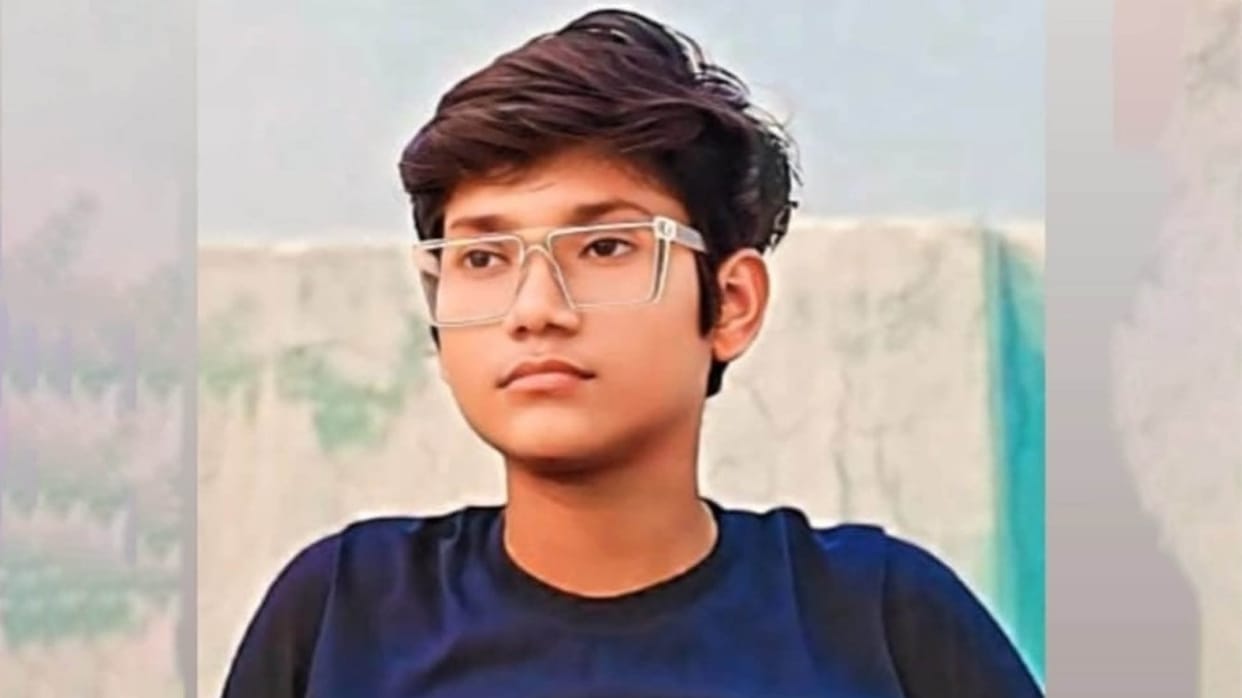 Prayagraj Murder Student Killed and body cut into pieces with hexa blade police shocked by accused confession