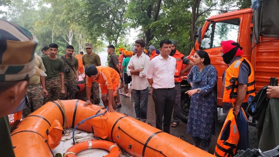 Flood in Amritsar Army on front