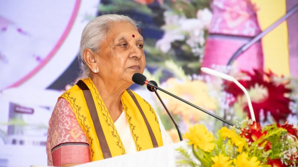 Governor said on illegal liquor: Form groups of 25 each and go out and destroy the distilleries