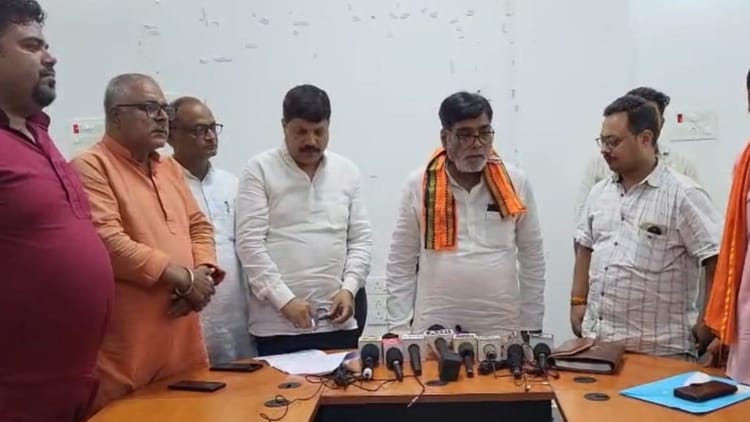 Bihar: जहानाबाद पहुंचे भाजपा नेता रामकृपाल यादव, राहुल-तेजस्वी की वोट अधिकार यात्रा पर कसा तंज