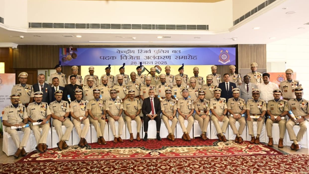 39 CRPF personnel were awarded the honor for their unwavering loyalty, News In hindi
