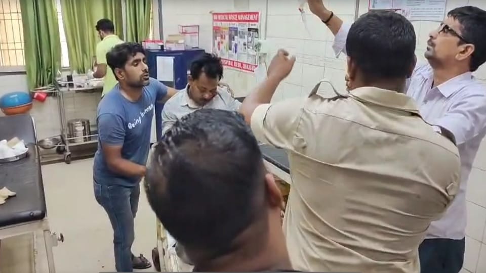 1 died and 7 injured in road accident at Jhajjar
