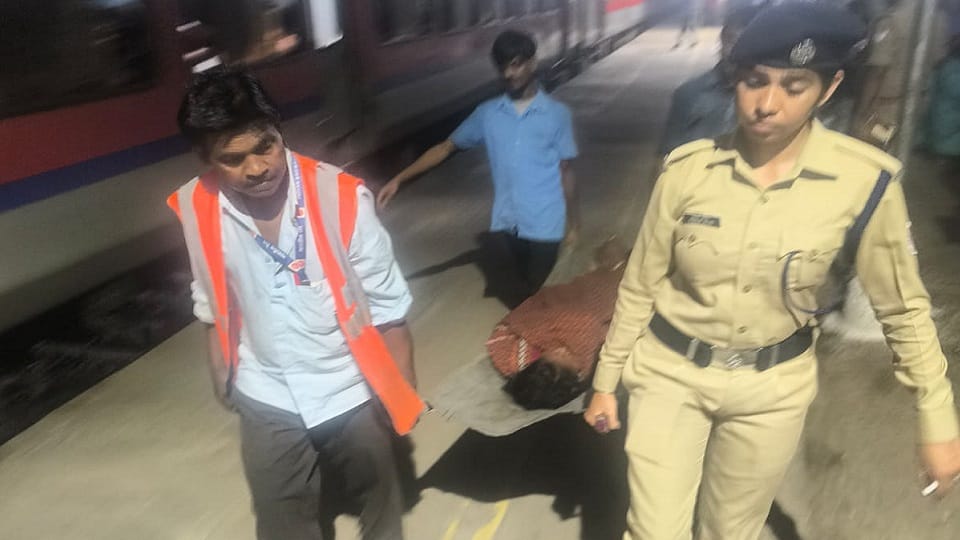 child born in Mahabodhi Express