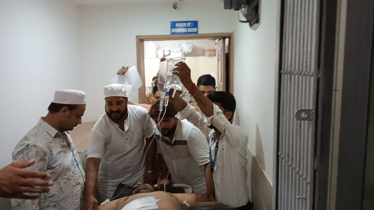 SP leader nephew attacked in Hapur four miscreants on a bike fired three bullets