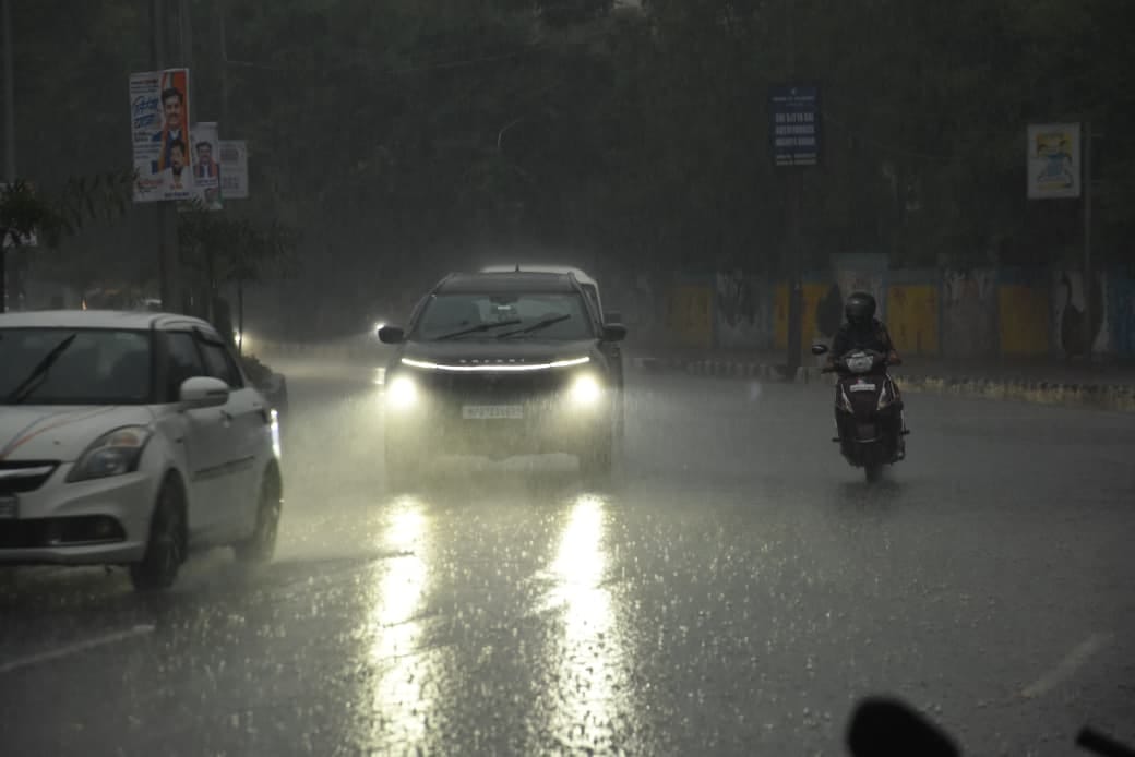 MP weather: Heavy rain alert in 13 districts of Madhya Pradesh today, up to 4.5 inches of rain may fall in 24