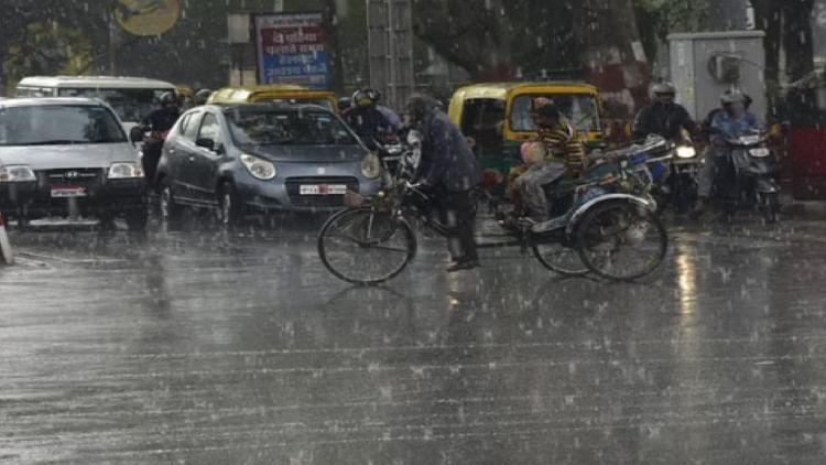 CG Weather News: बंगाल की खाड़ी में बने सिस्टम का असर, छत्तीसगढ़ के कई जिलों में भारी बारिश से बाढ़ जैसे हालात