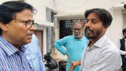 चिकित्सकों ने भवन स्वामी पर लगाया अभद्रता करने का आरोप