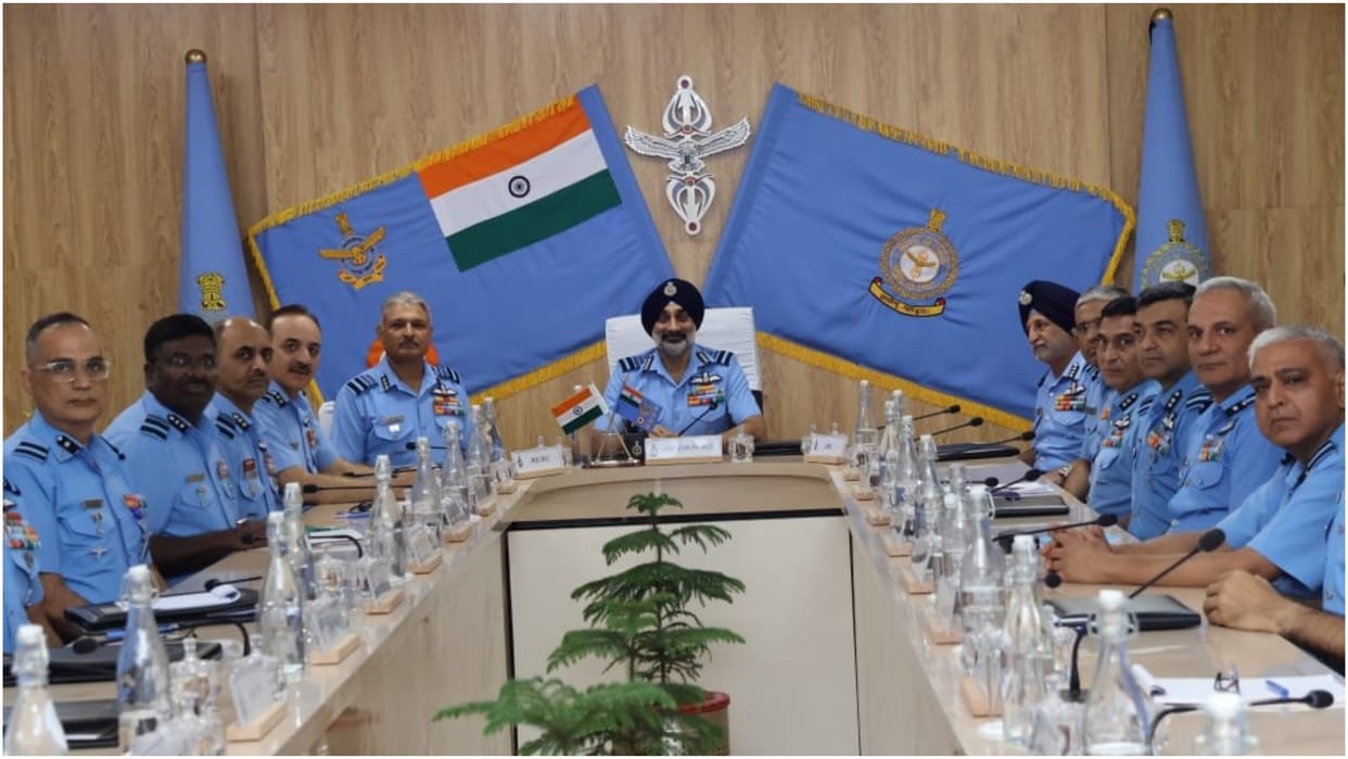 'Cooperation and coordination are necessary to deal with future threats', IAF Chief advises commanders EAC