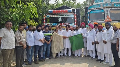 AAP ministers MLA and workers are unitedly active in relief work in Punjab flood situation