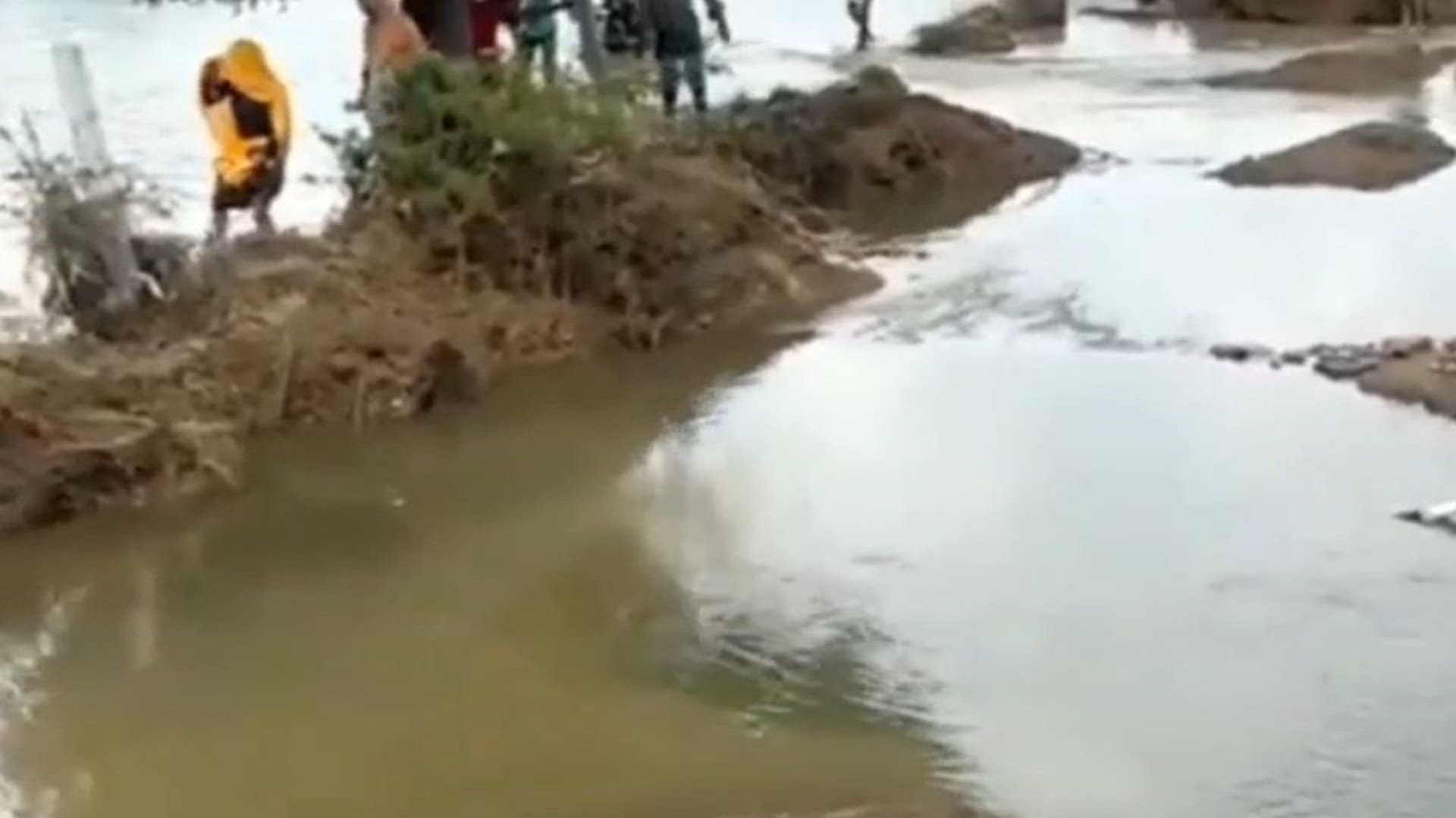 Sawai Madhopur News: Flood destroys everything, villagers wait for help, government aid still not reached