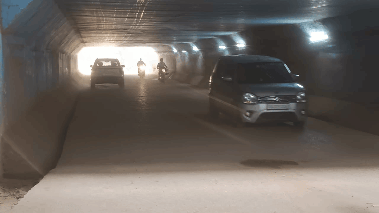 Light arrangement in Hatri Bazar railway underbridge