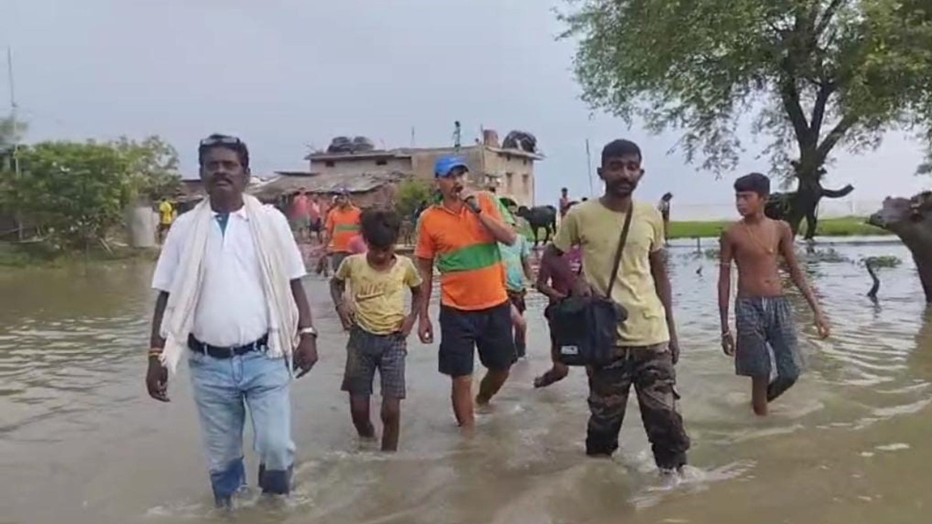 गंगा का बढ़ा जलस्तर