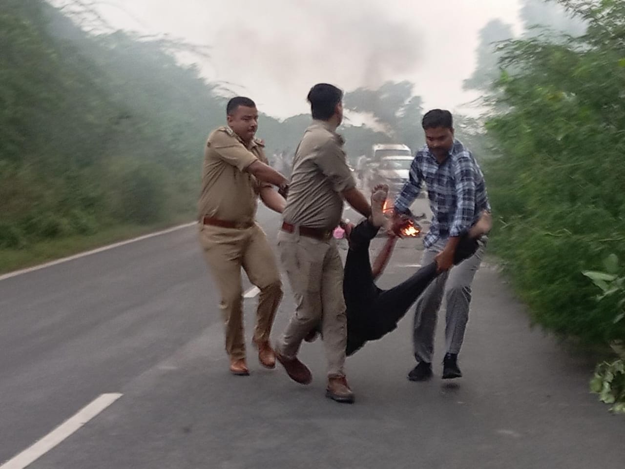Bike and eco car collide in Agra biker dies and another injured