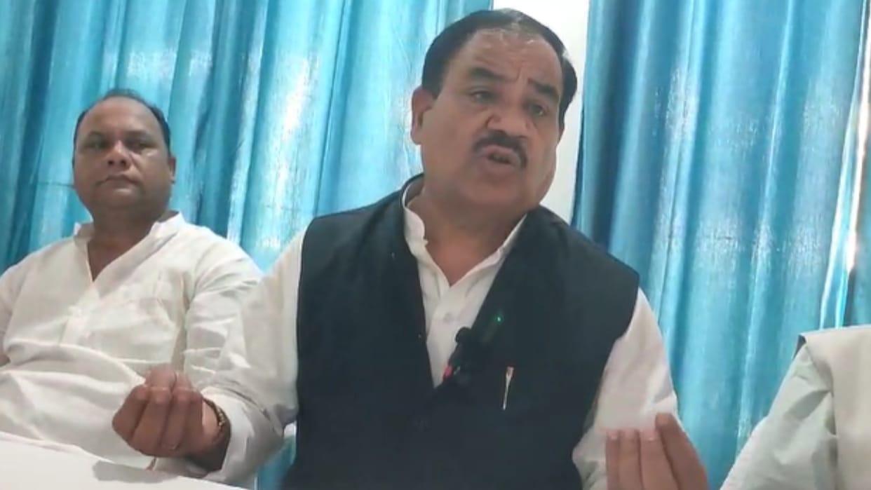 Congress leader Harak Singh Rawat accused the BJP government of neglecting Pauri and Srinagar