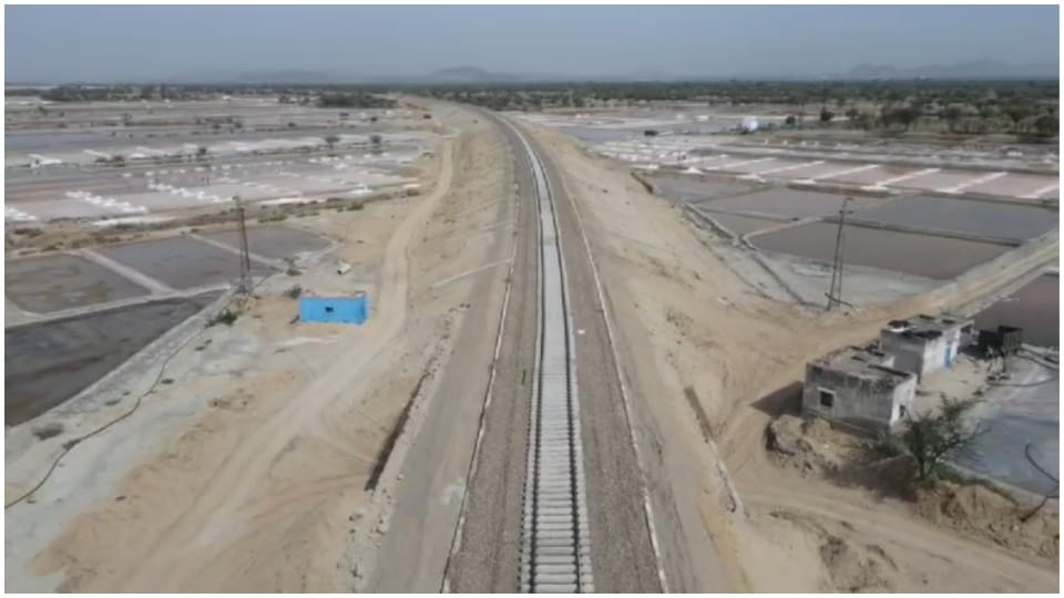 Indian Railways: High-Speed Trial Track Built Under Salt Lake, Trains to Run Faster Than Storms