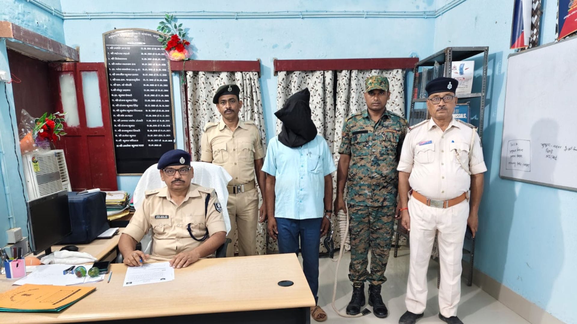 कुख्यात नक्सली को STF ने दबोचा
