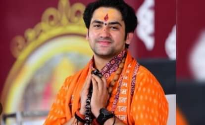 पं. धीरेंद्र कृष्ण शास्त्री।