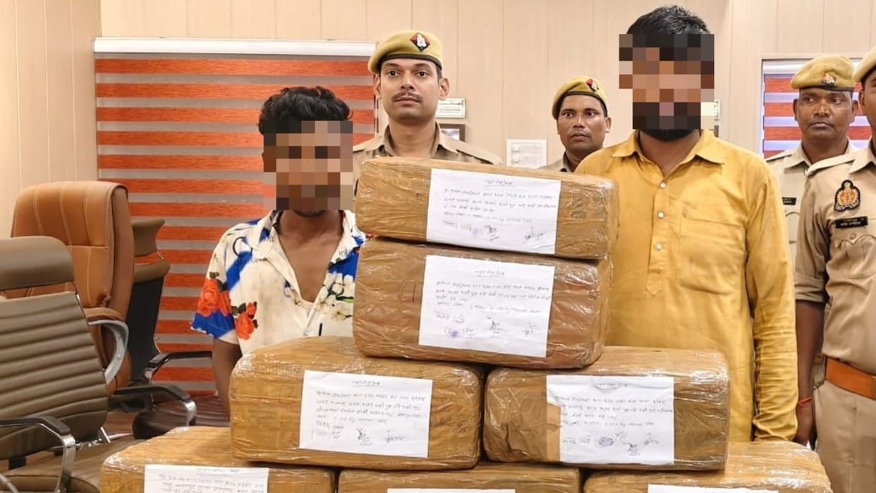 Ganja worth 22 lakhs recovered in Azamgarh two smugglers of inter-state gang arrested