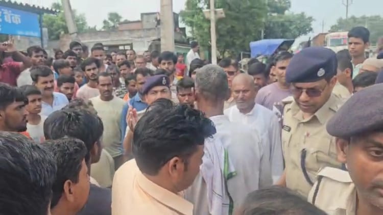 Bihar : अपराधियों ने युवक की पीट-पीट कर की हत्या, लूट का विरोध करने पर दिया घटना को अंजाम