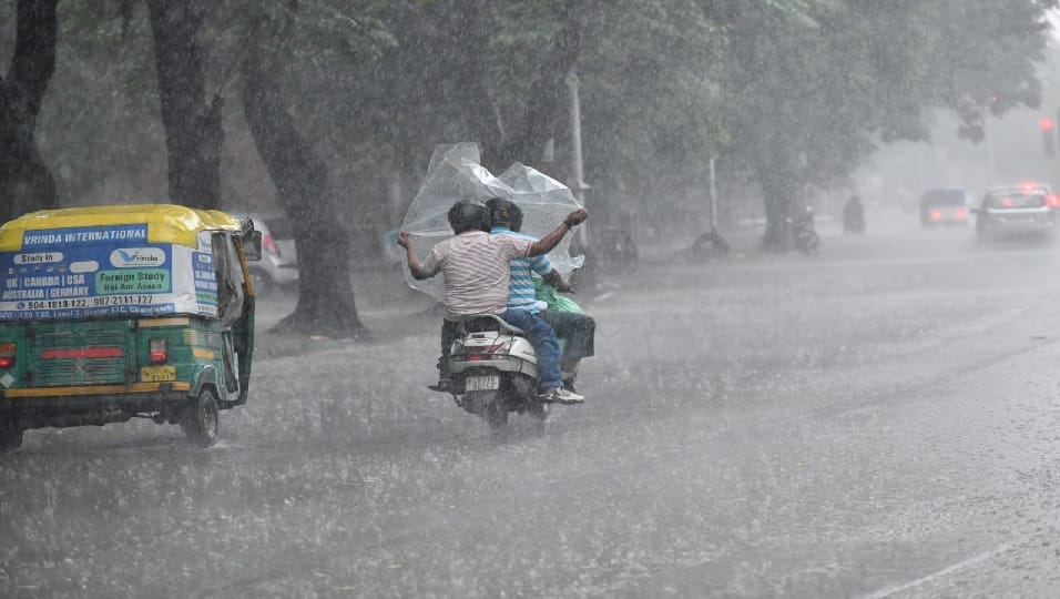 IMD issue heavy rain alert in Chandigarh weather news