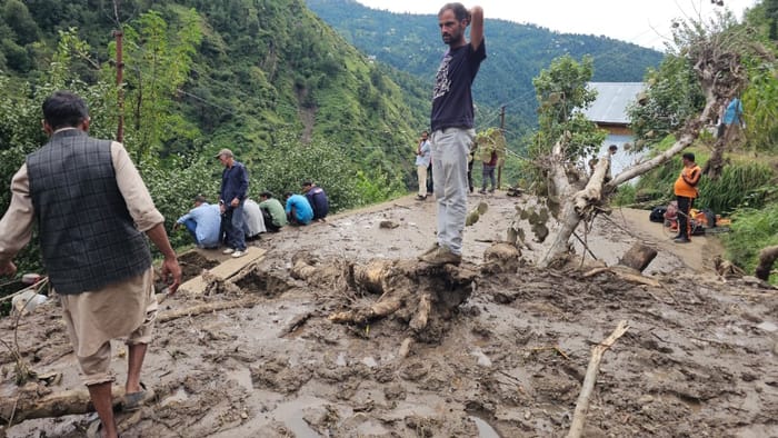 Cloud burst in Ramban Nature wreaked havoc on people sleeping in their homes in jammu kashmir see photos