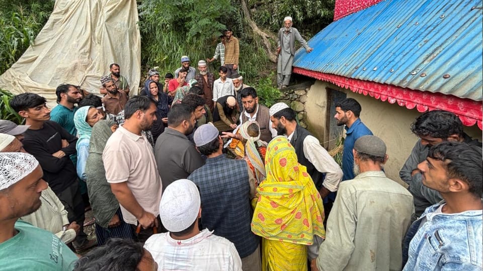 Reasi Cloudburst Seven Family Members Including Five Children Buried Under Debris for Four Hours