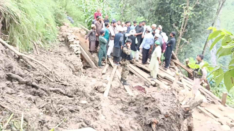 Reasi Cloudburst Seven Family Members Including Five Children Buried Under Debris for Four Hours