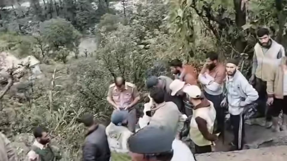 Reasi Cloudburst Seven Family Members Including Five Children Buried Under Debris for Four Hours