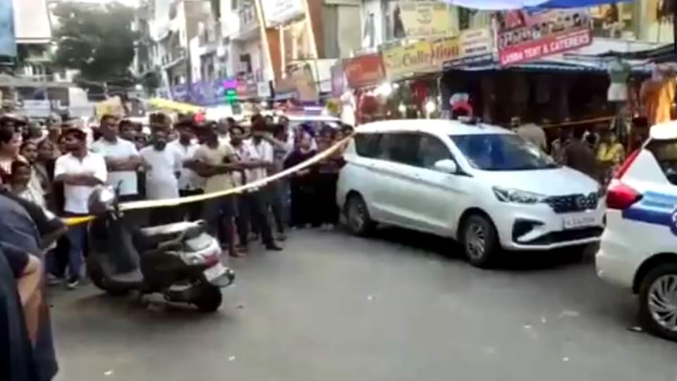 young man killed his wife and mother-in-law by stabbing them with scissors In a domestic quarrel in Delhi
