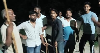 Kanpur After thefts villagers took security responsibility guarding with sticks keeping eye on every suspect