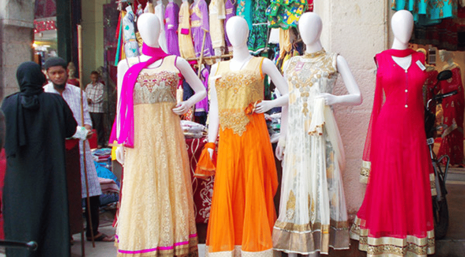 indore news rajwada market to remain open till 10 pm for festive shopping convenience
