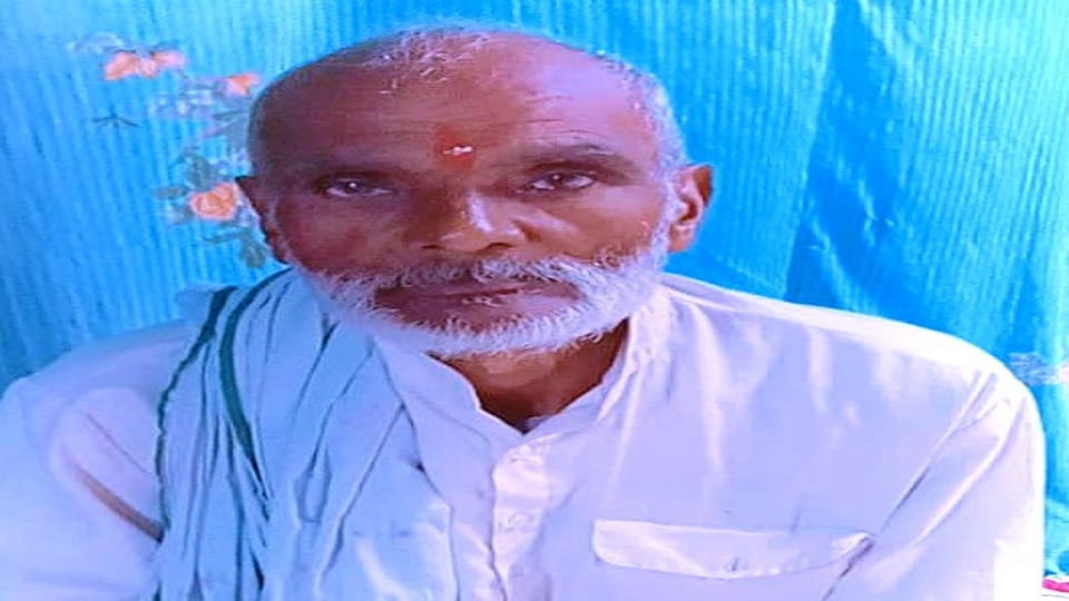An old man died due to electric current from HT line on the roof