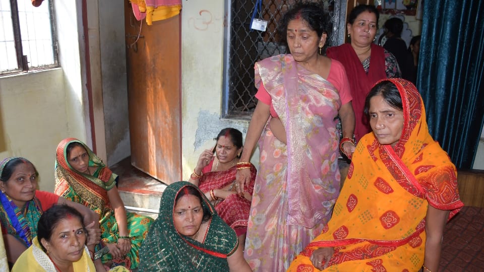Grandfather killed his grandson in Prayagraj tantrik lived in a rented room, search continues