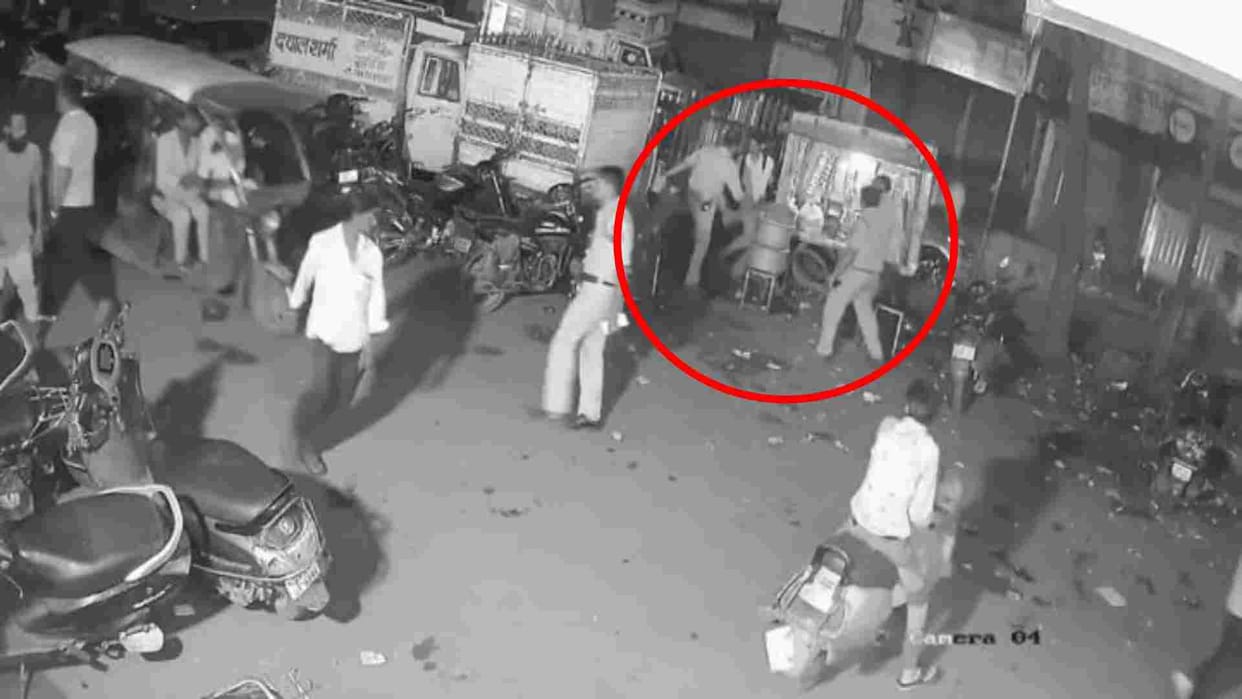 Bhopal News: TI kicked an elderly cart driver and a young man