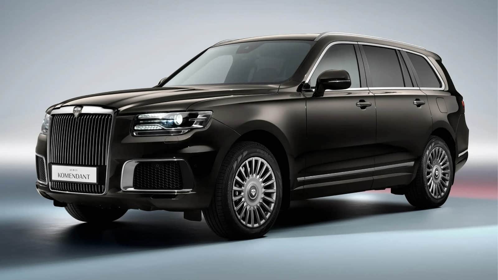 Pm Modi Travels in Vladimir Putin's Aurus Senat Luxury Armoured Limousine Know Details