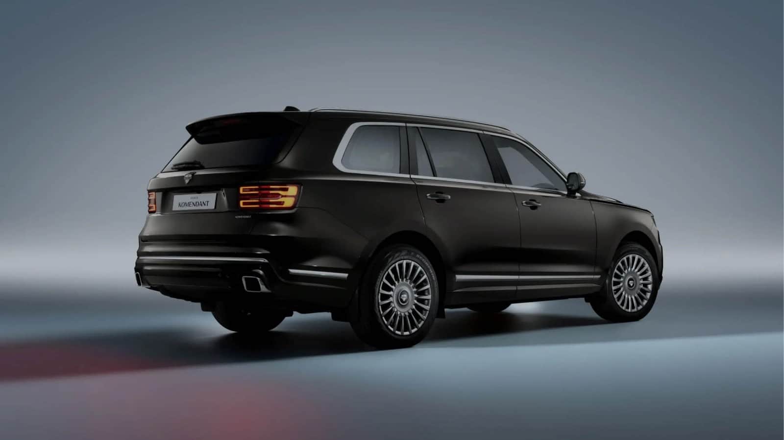 Pm Modi Travels in Vladimir Putin's Aurus Senat Luxury Armoured Limousine Know Details