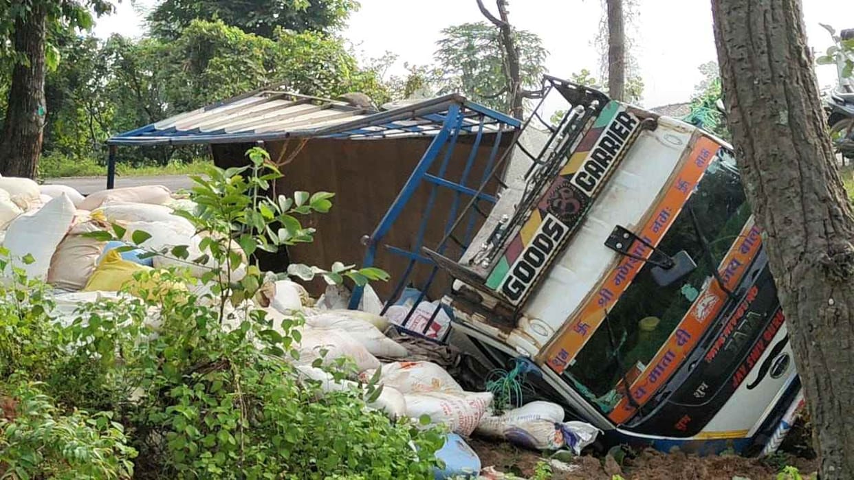 Two Major Road Accidents in Gaurela-Pendra-Marwahi Late Night, One Dead and Three Injured