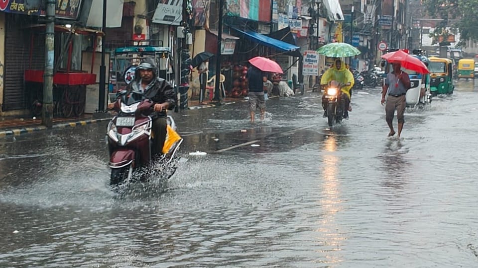Rain washed away pollution particles cleaned air this year October saw 75 % more rainfall than normal Dehradun