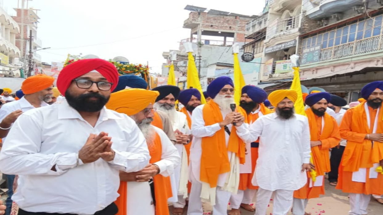 Departure to Sri Anandpur Sahib with the chants of Bole So Nihal Sat Sri Akal to the devotees