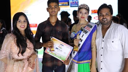 Jhansi: She spread gaiety on the fashion ramp with her style, see photos