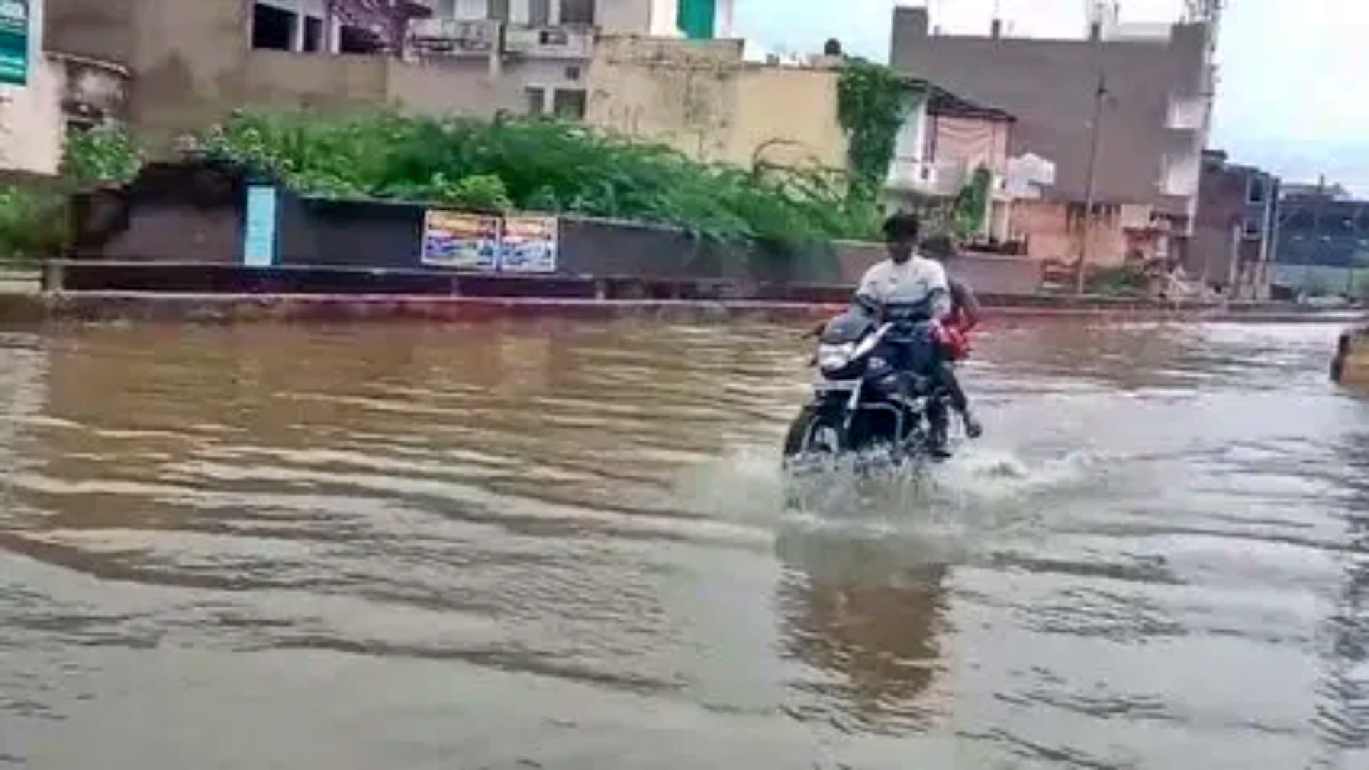 Weather Heavy rains in Ajmer leave city in bad state colonies turn into ponds people imprisoned in their homes
