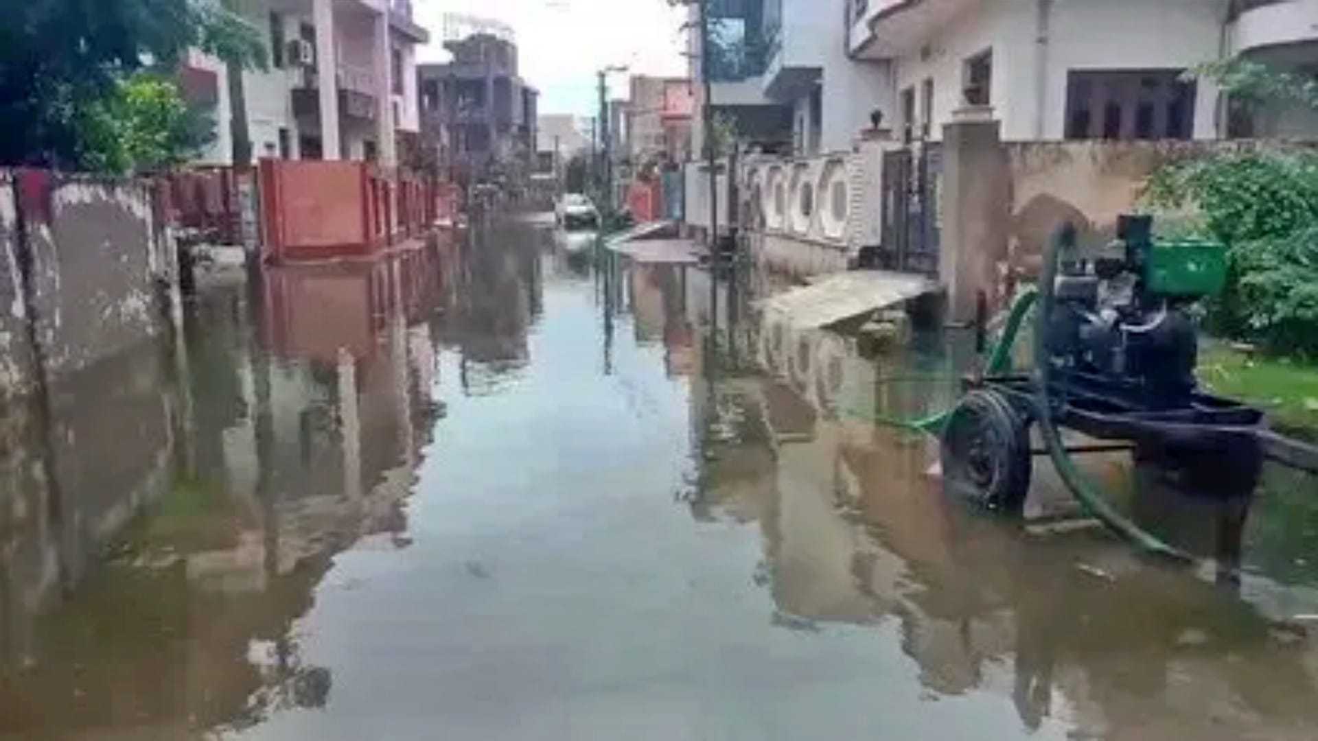 Weather Heavy rains in Ajmer leave city in bad state colonies turn into ponds people imprisoned in their homes