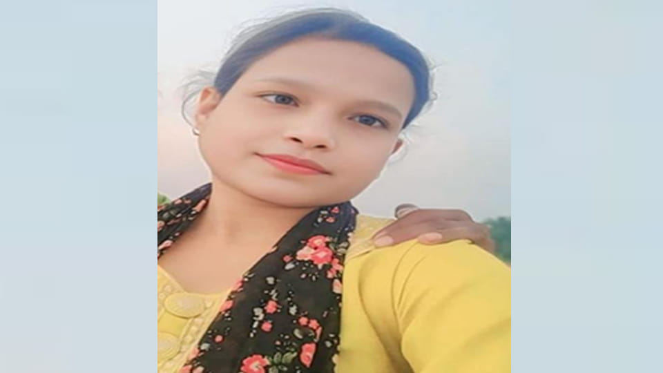 UP: Brother, I am going to jump into the canal from the bridge... saying this the girl jumped