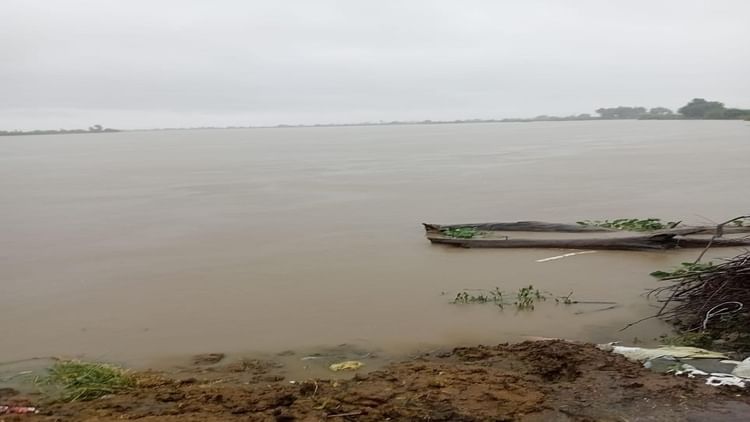 Yamuna Floods: Yamuna Has Engulfed 2014 Sq Km Of Land In The Flood – Amar Ujala Hindi News Live