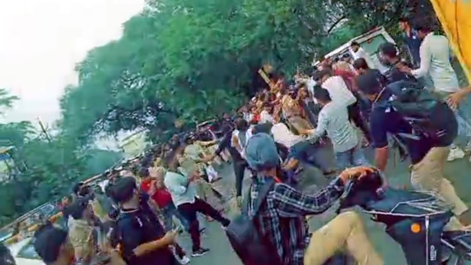 UP ABVP Students Clash at Barabanki University Police Lathicharge After Campus Vandalism