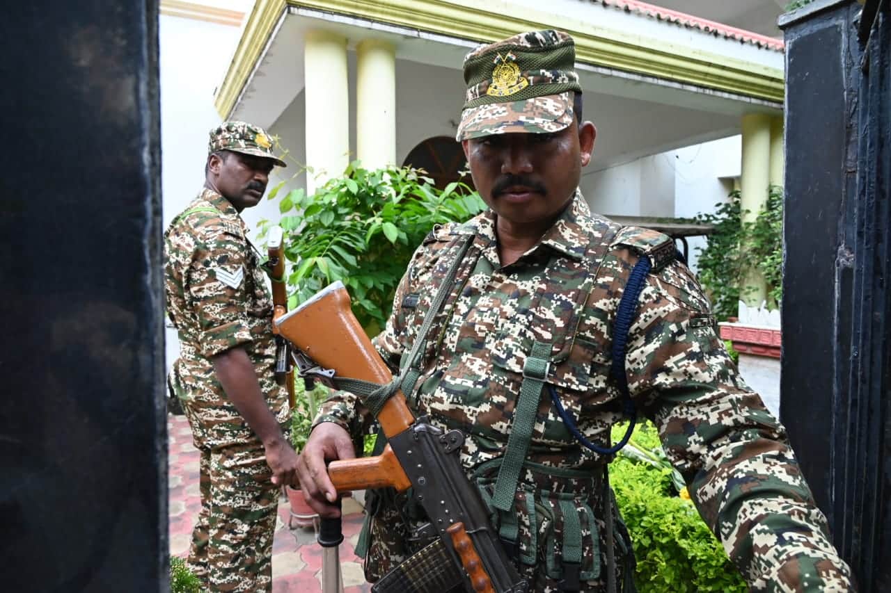 MP News: Big action by Income Tax Department in Bhopal, Indore and Mumbai, raids on drug suppliers' hideouts